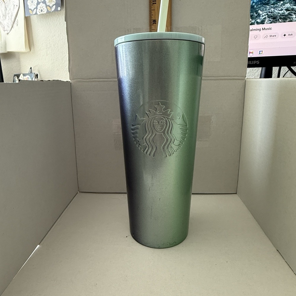 Starbucks Holiday Cup& Straw Purple Green Gradient Tumbler 24 OZ Coffee Tea